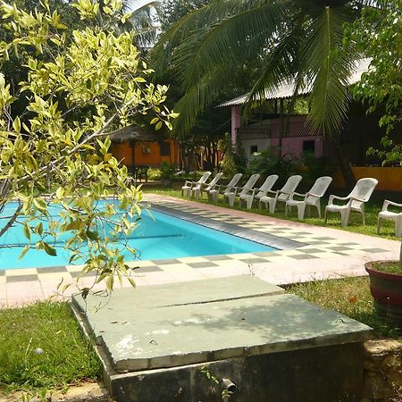 Sunrise Holiday Resort Хабарана Экстерьер фото
