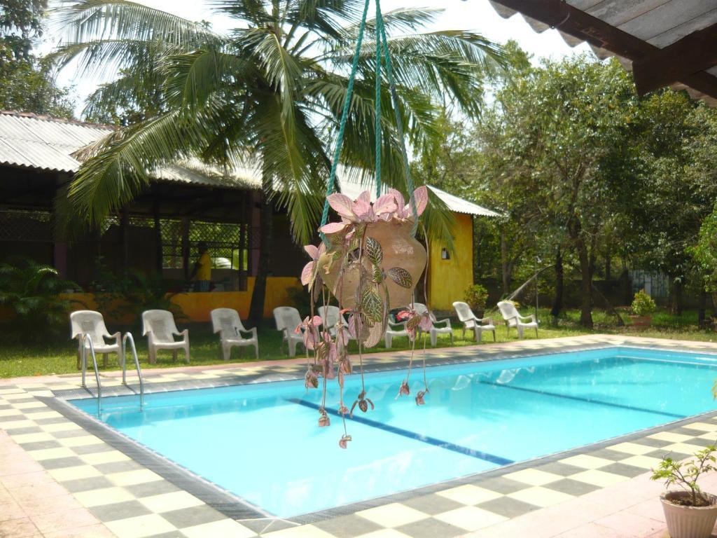 Sunrise Holiday Resort Хабарана Экстерьер фото