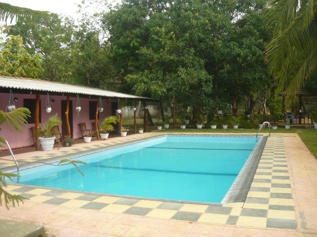 Sunrise Holiday Resort Хабарана Экстерьер фото