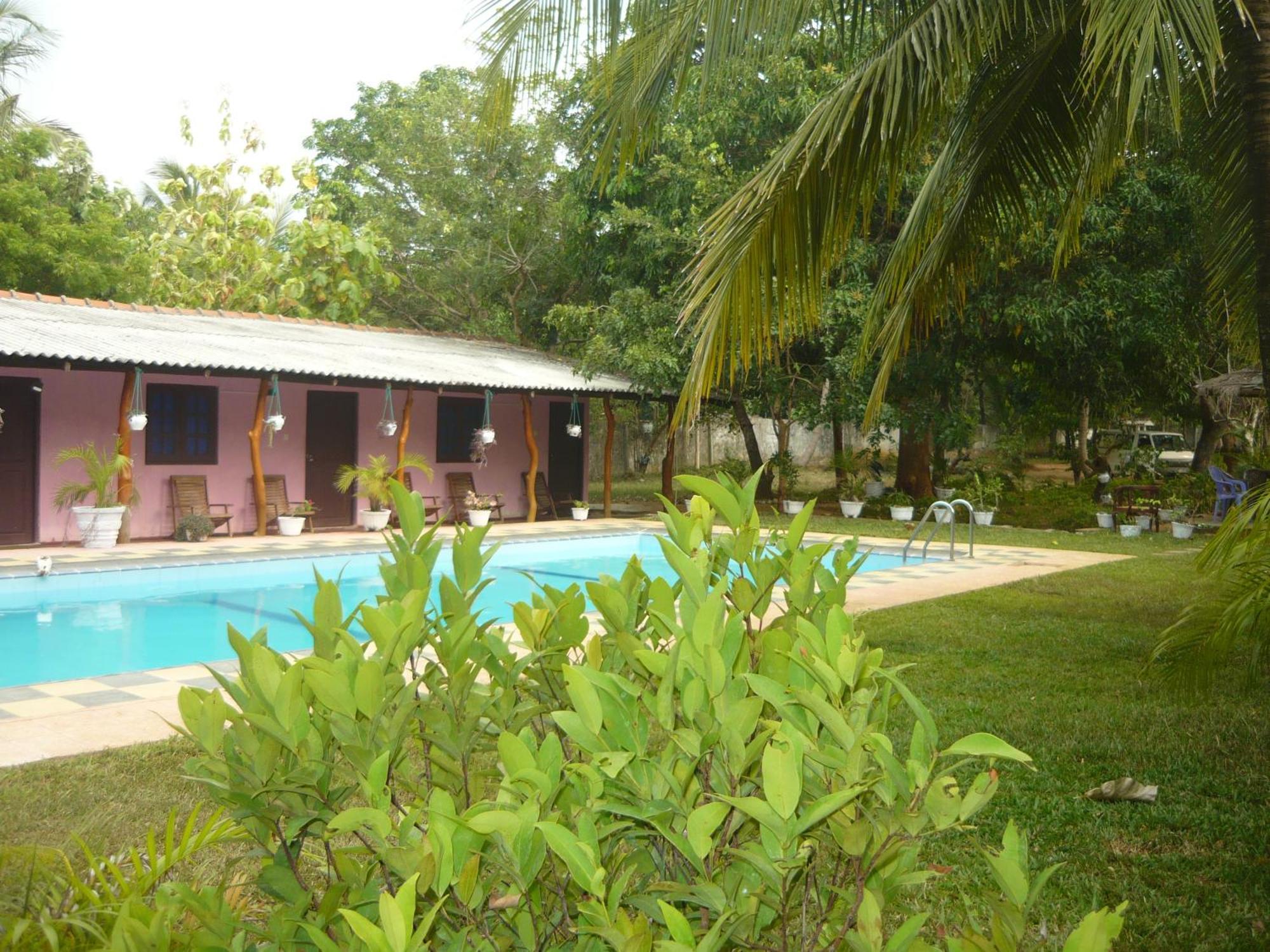 Sunrise Holiday Resort Хабарана Экстерьер фото